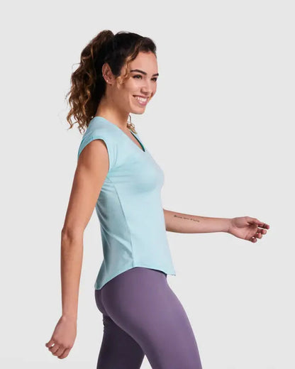 Camiseta técnica multideporte para mujer con manga ranglán Vetonek