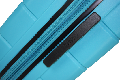 Maleta Mediana Vigo 67cm | Expandible con TSA y Hecha de Material Reciclado