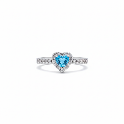 Anillo Ajustable "Corazón Celeste" con Circonita Azul – Acero Bañado en Oro Blanco 18K
