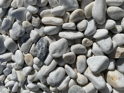 Canto rodado Blanco Macael