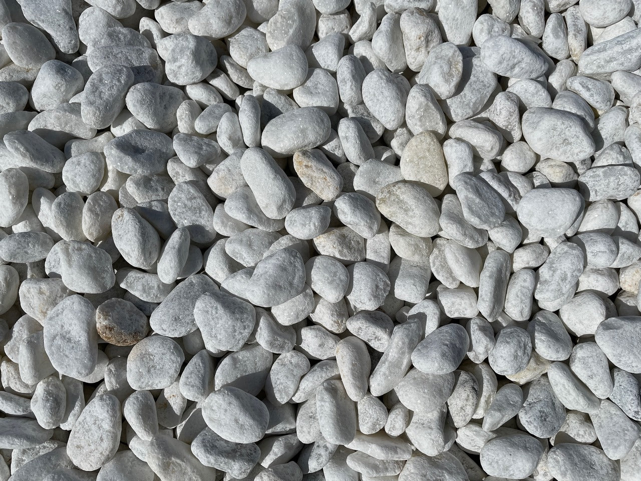 Canto rodado Blanco Macael