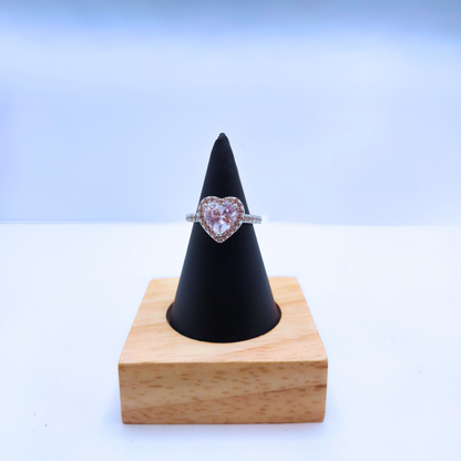 Anillo de Corazón Transparente con Circonitas 100% Acero Inoxidable Color Plata