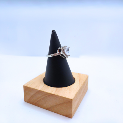 Anillo de Corazón Transparente con Circonitas 100% Acero Inoxidable Color Plata