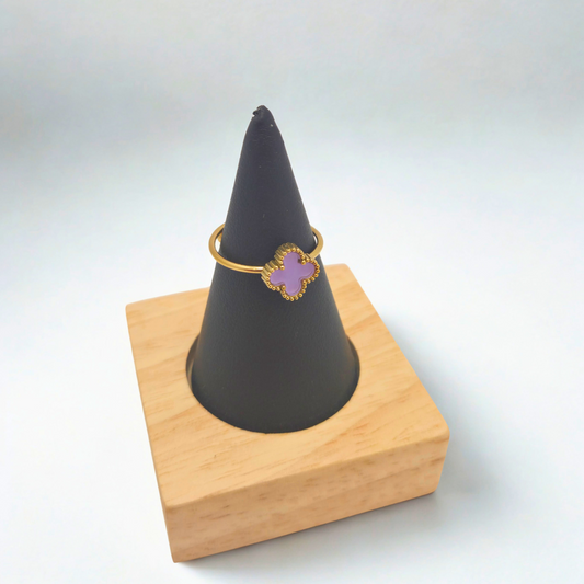 Anillo de Acero Chapado en Oro de 18K 100% con Trébol Morado Estilo Van Cleef - Talla Ajustable
